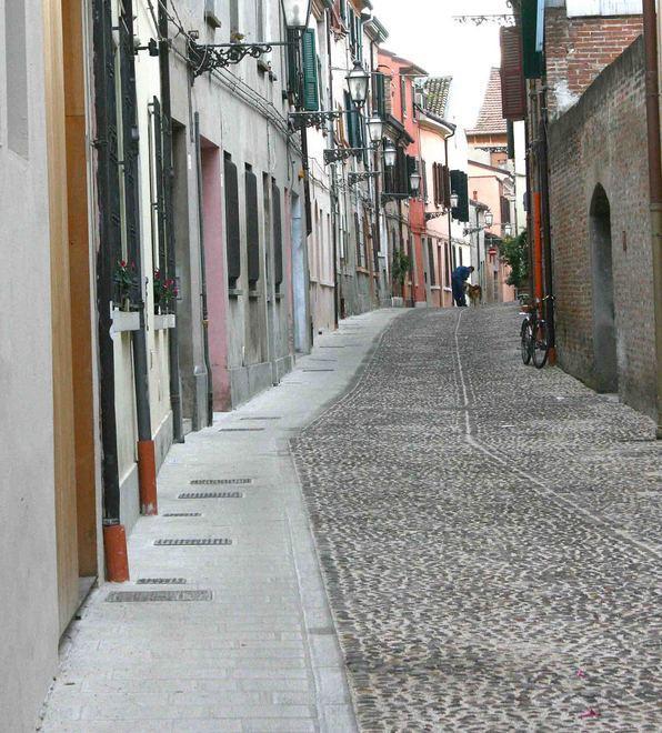 Dopo via Salinguerra, via Cosmè Tura