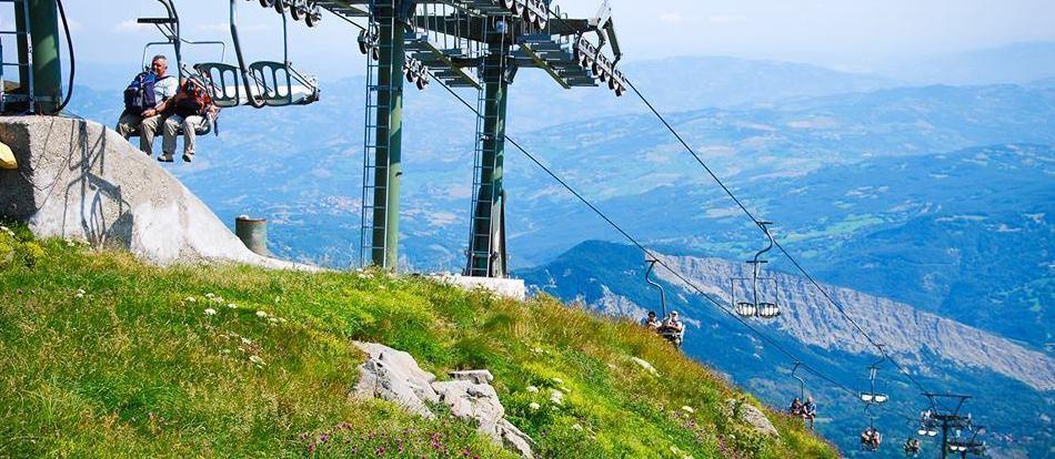 «Gli operatori turistici si adeguino al meteo» 