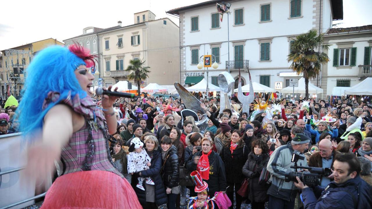 Il Carnevale d'Autore a Santa Croce sull'Arno (foto Elle)