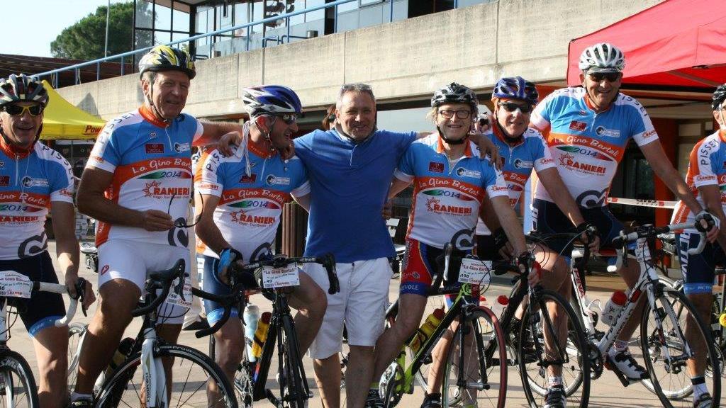 Una squadra amatoriale per la granfondo
