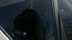 Pochi soldi ai parcheggiatori, auto danneggiata La denuncia di una coppia in piazza Mercatale