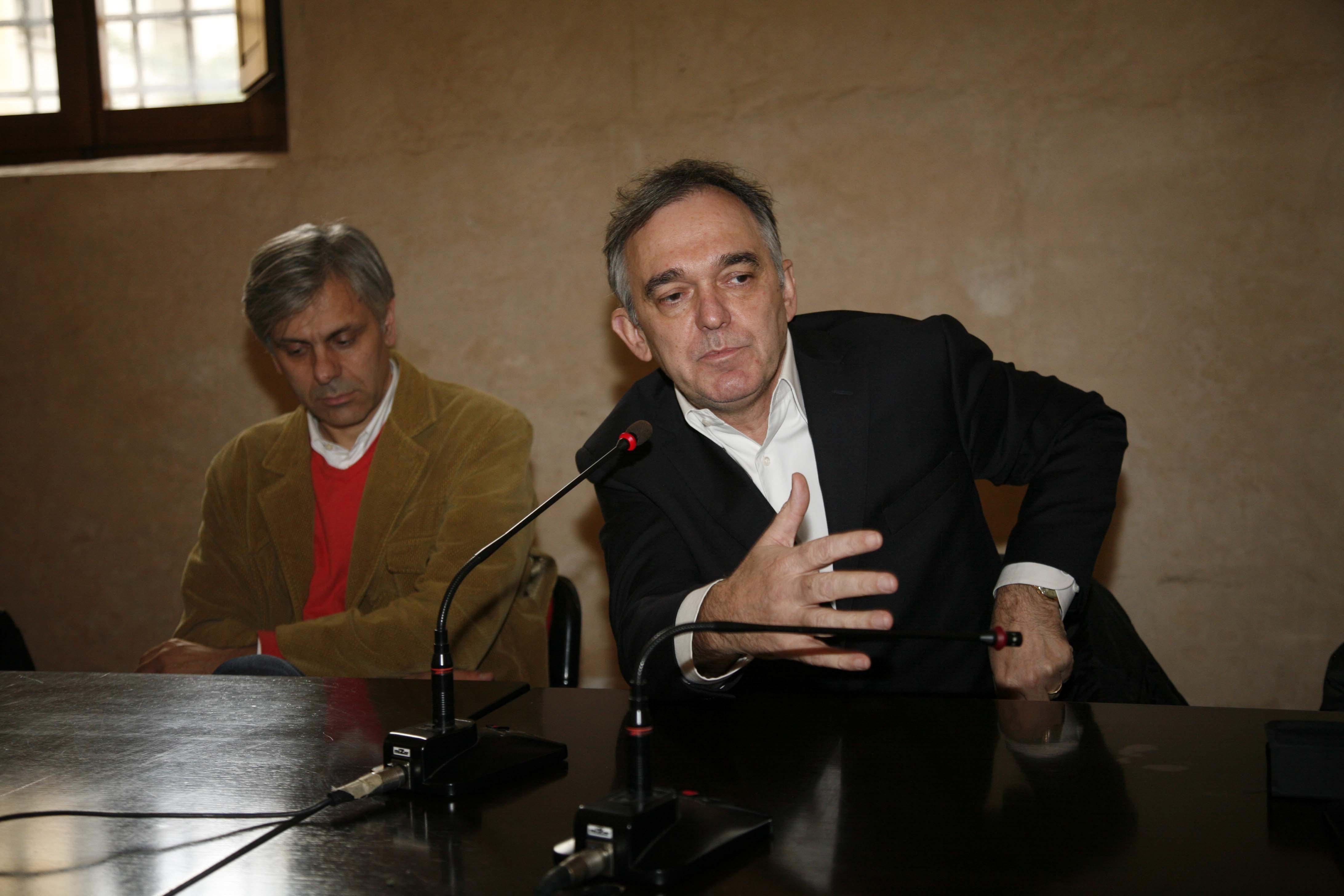 Le Province svuotate ma non scompaiono