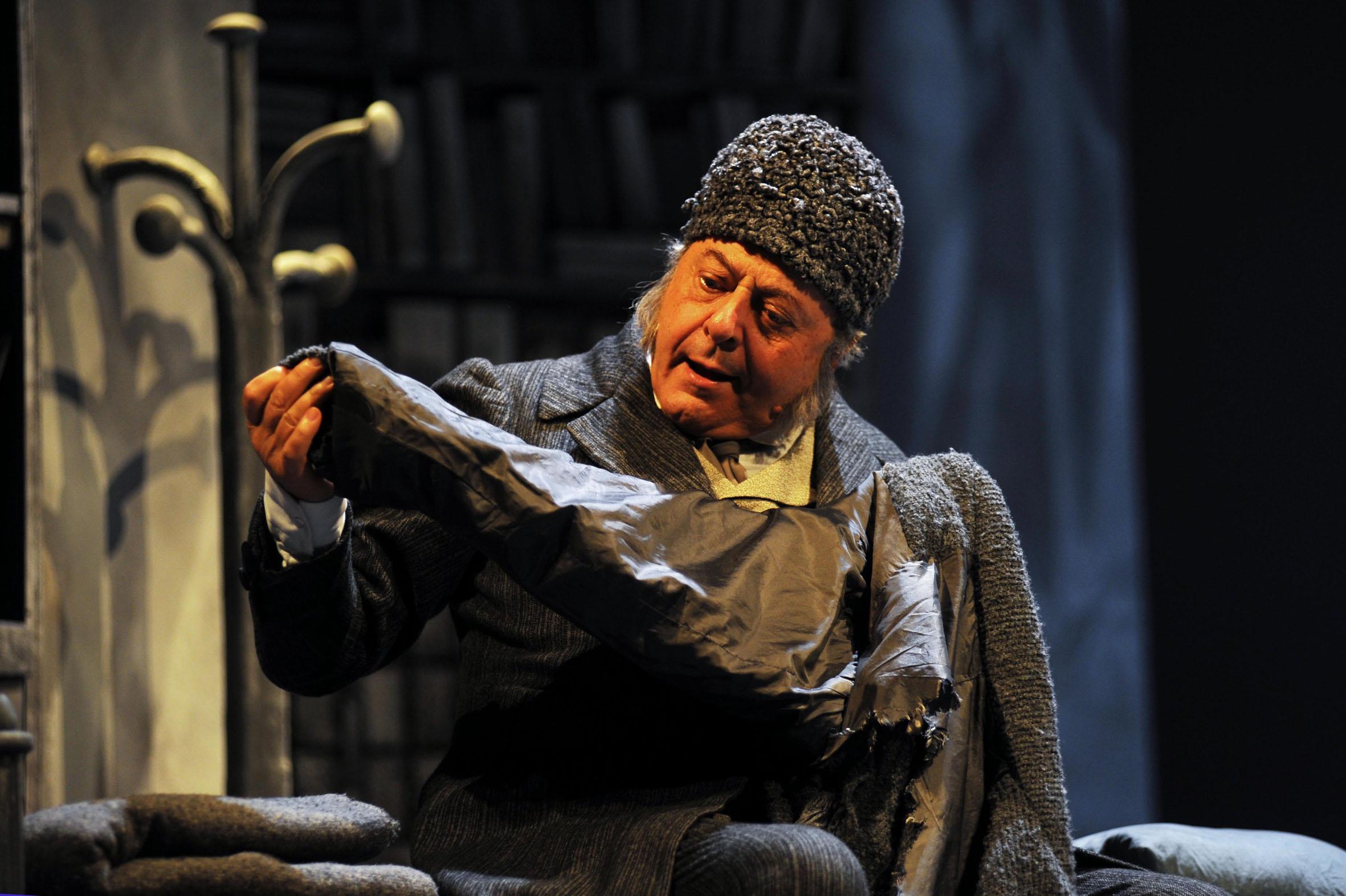 Vittorio Franceschi protagonista de "Il cappotto" (foto di Raffaella Cavalieri)
