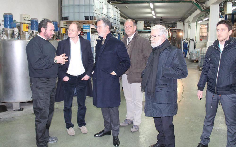 Visita in conceria per l'assessore regionale Bobbio