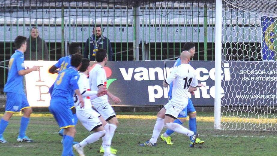Arriva Massoni forza ed esperienza nella retroguardia