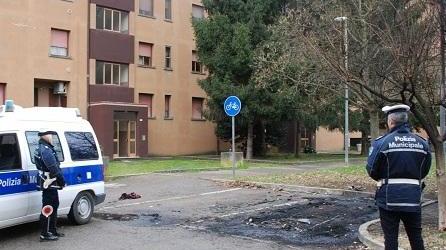 Piromani di auto Si sta stringendo il cerchio sugli autori