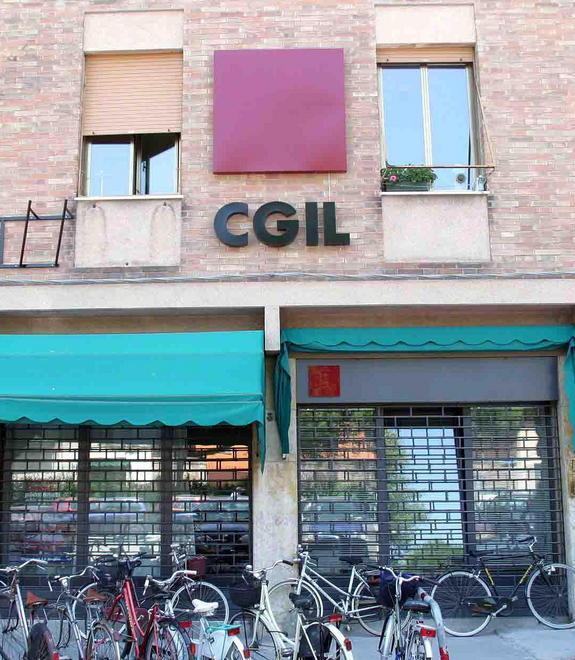 In cassa integrazione oltre 3.500 lavoratori I posti sono a rischio
