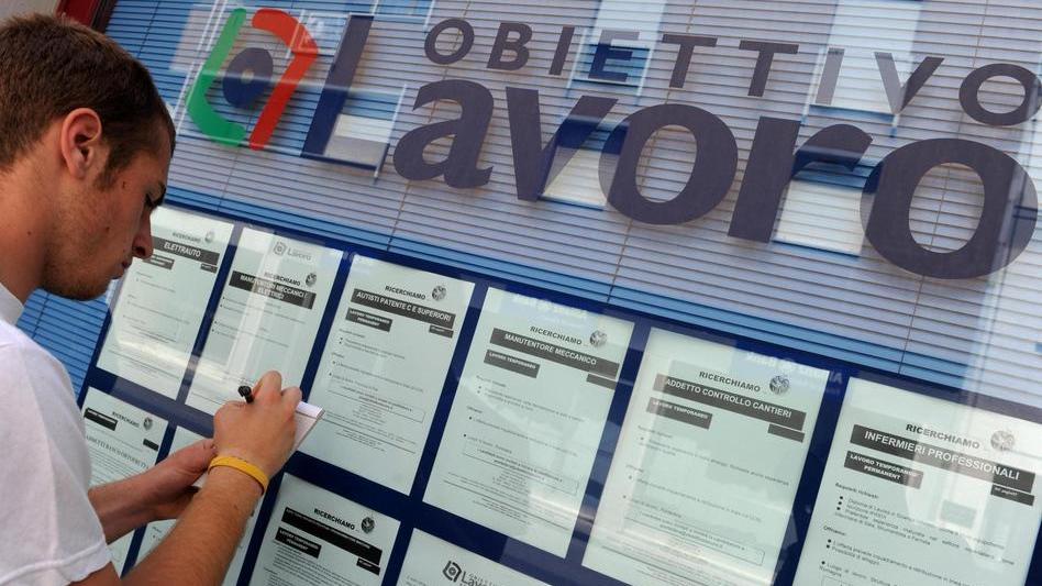 Occupazione a Ferrara piccoli segnali di ripresa