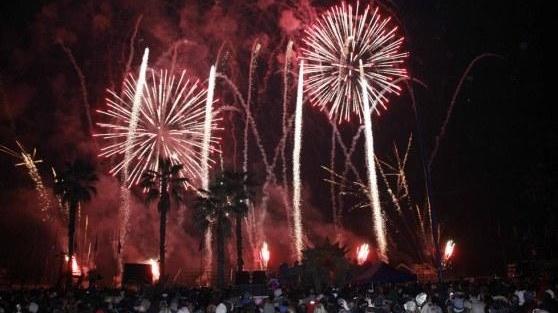I fuochi d'artificio dal mare: una delle grandi attrazioni del Carnevale di Viareggio