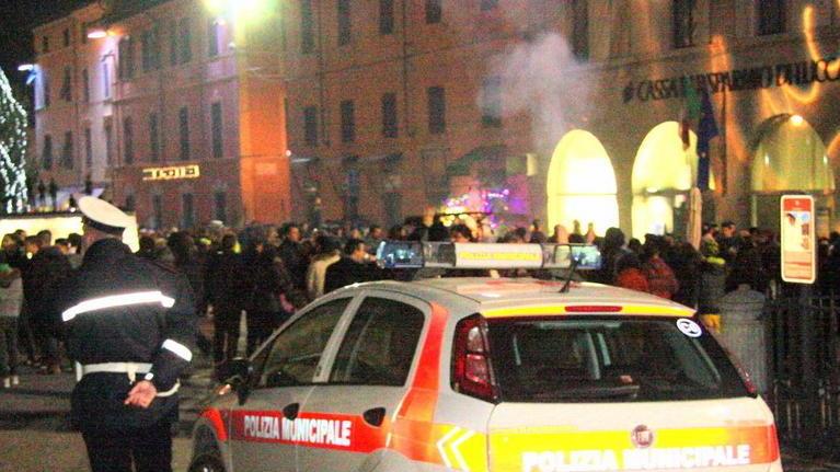 Più di 2000 multe al mese, è record di verbali a Pietrasanta