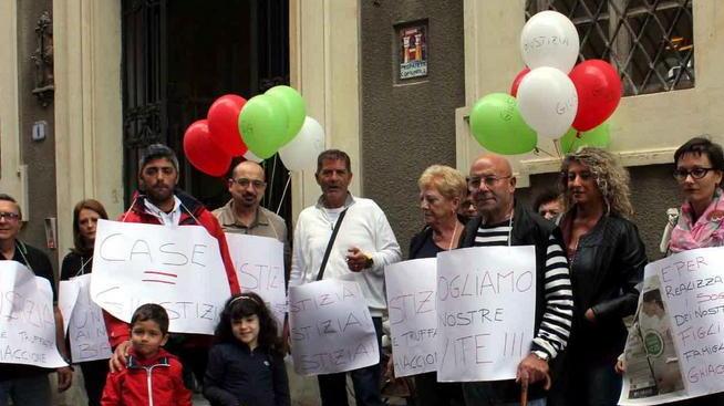 Truffa immobiliare a Ghiaccioni, in 8 a processo: «Ora dateci le case»