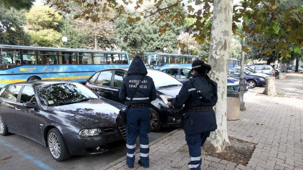 Gli ausiliari della Mover al lavoro
