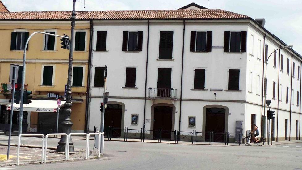 Un coro per il circolo Varos Zamboni