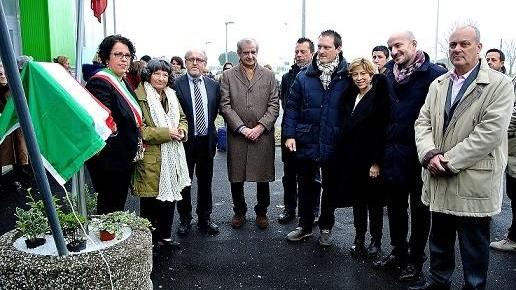 La cerimonia di intitolazione
