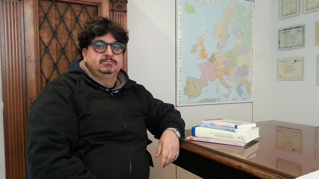 Roberto Platania, l'autore dell'opera su Schmitt