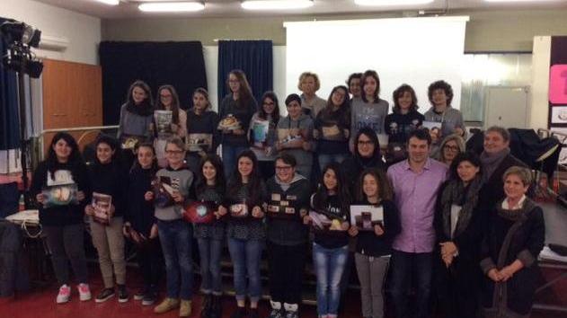 La foto del giovane Tommaso vince il concorso di Larciano contro lo spreco