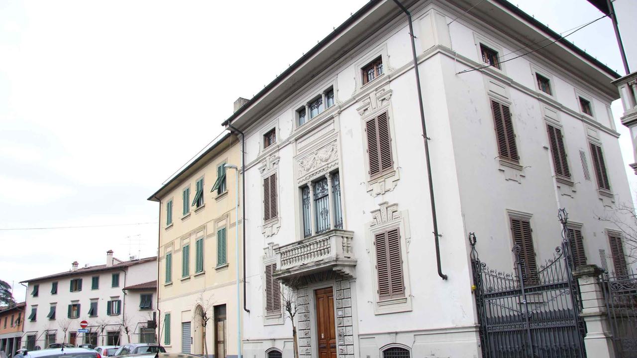 La villa della famiglia Fineschi (quella bianca) in via Amendola alla Pietà