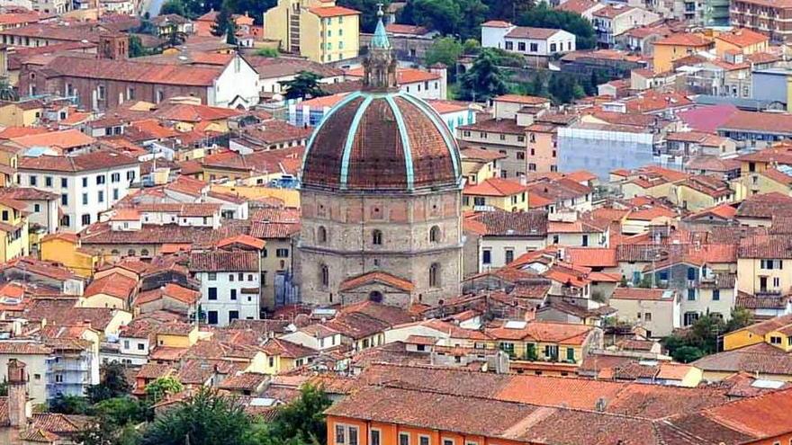 La cupola del Vasari torna a segnare la skyline cittadina