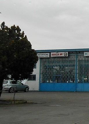 Rubate auto, furgone e pc in due aziende