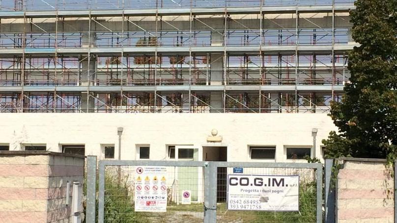 I lavori alle scuole medie legati a quelli del Palasport