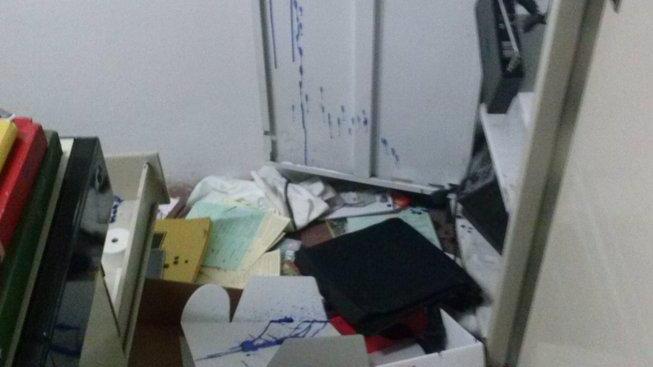 Devasta gli spogliatoi identificato da una scarpa