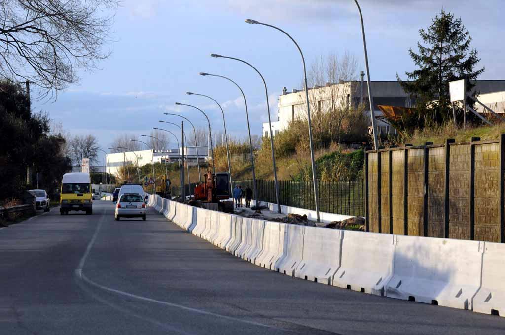 I lavori di raddoppio realizzati in via Massa Avenza