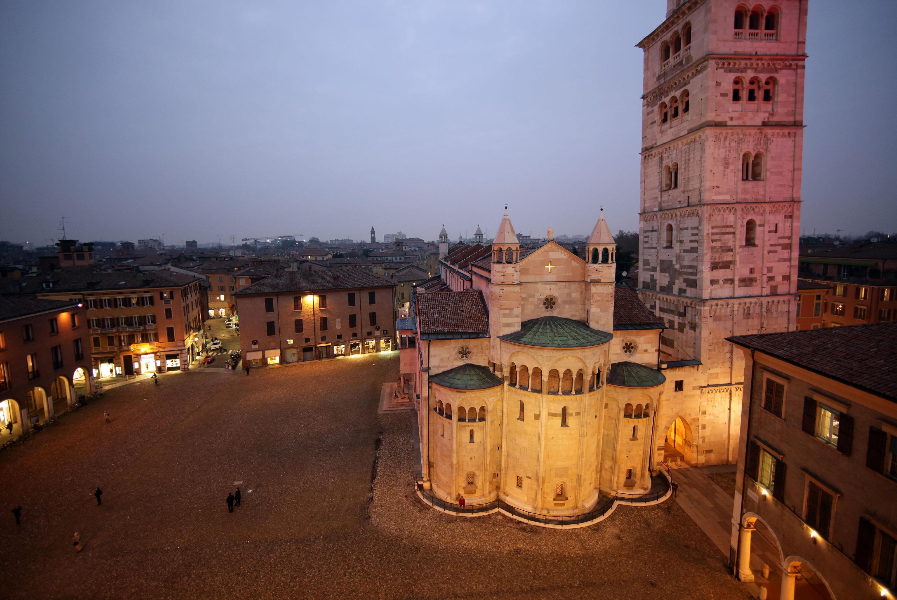 Modena, dopo gli aumenti alle tasse resta l’imposta sui turisti 