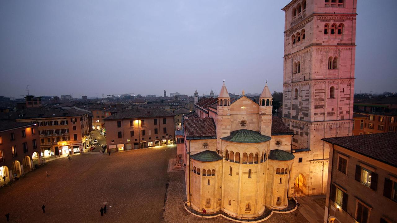 Modena, dopo gli aumenti alle tasse resta l’imposta sui turisti
