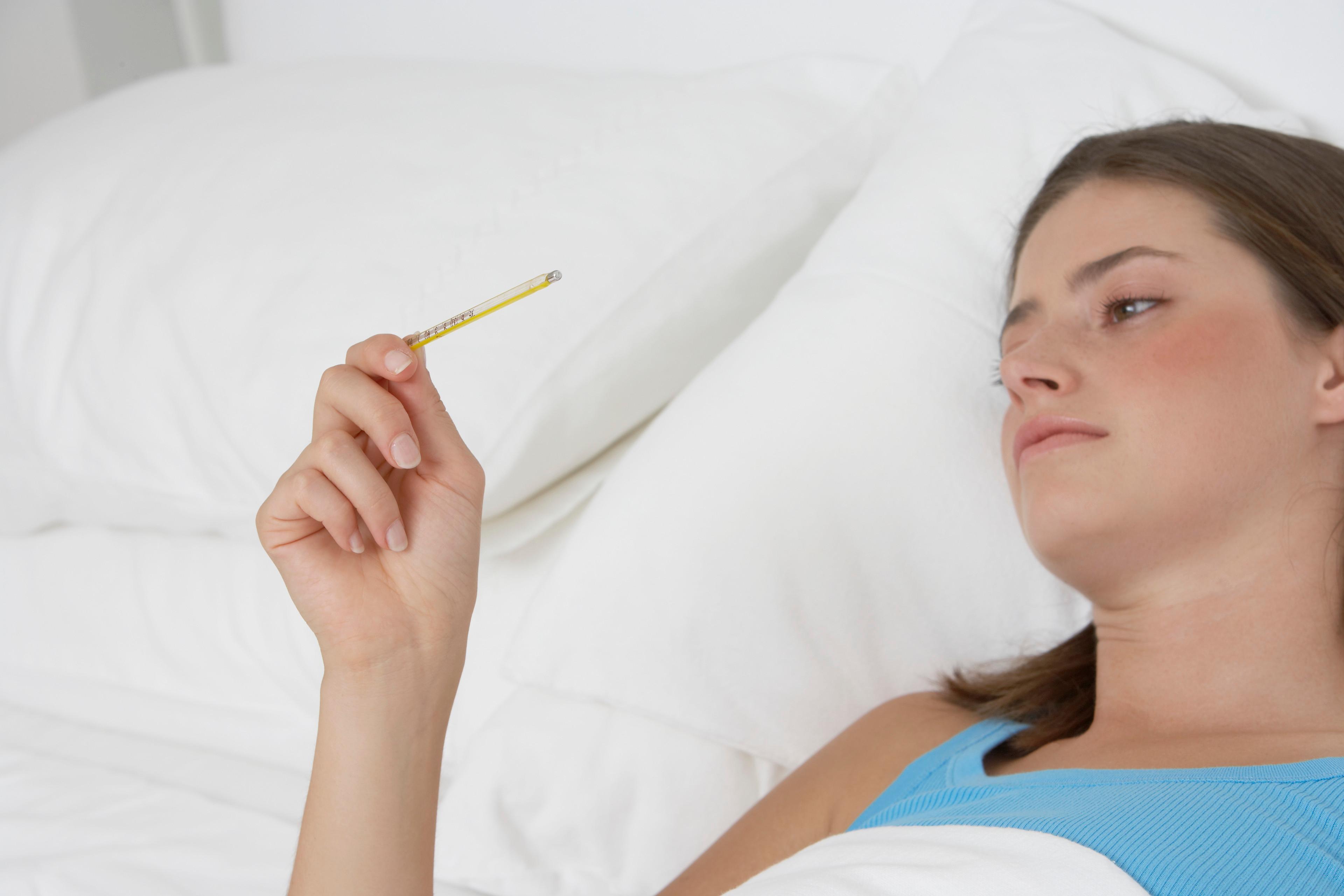 Influenza, scatta l'allarme rosso. La Regione Toscana lancia l'appello: "Vaccinatevi" 