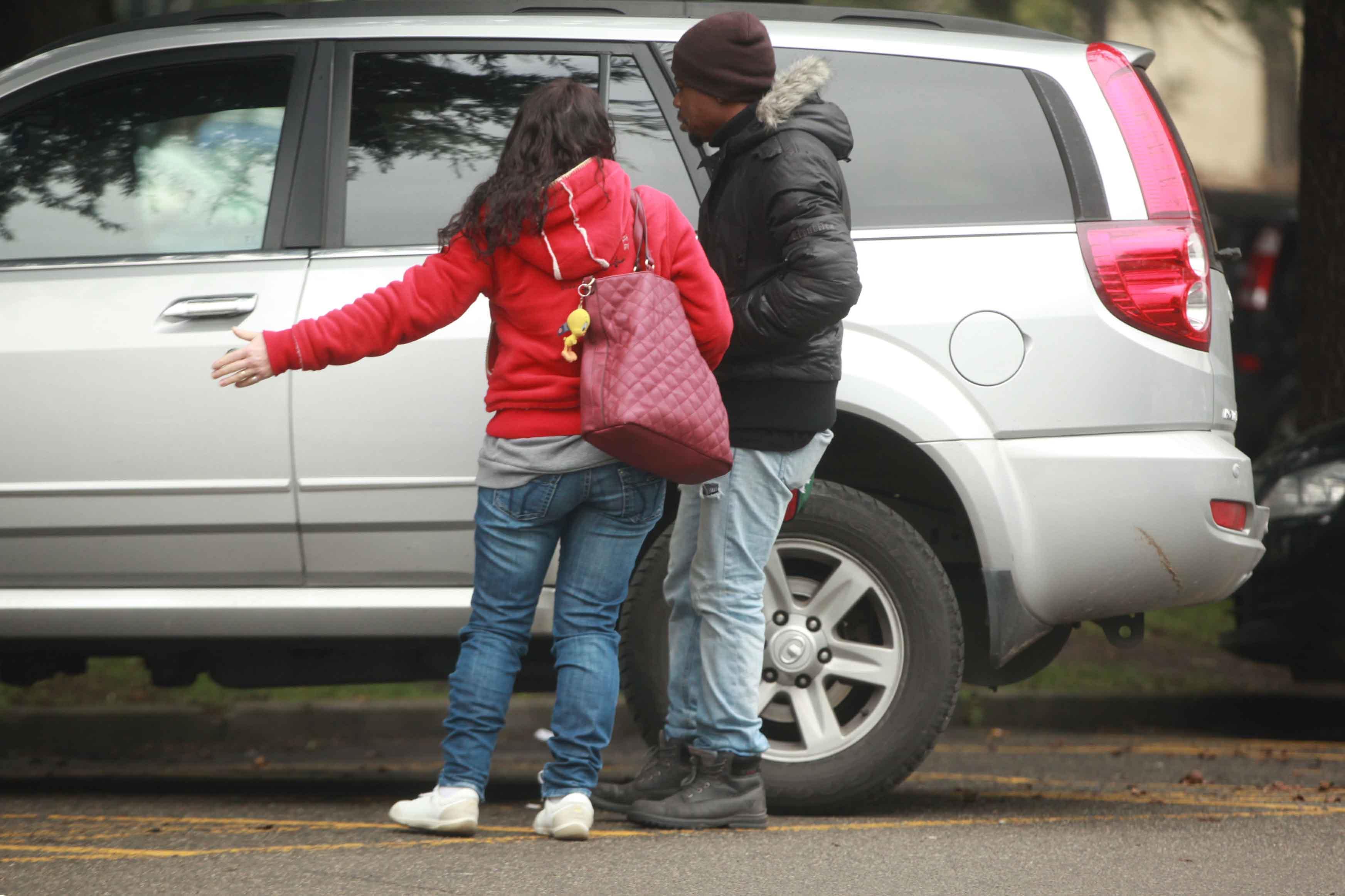 Ospedale, la sbarra contro i parcheggiatori abusivi