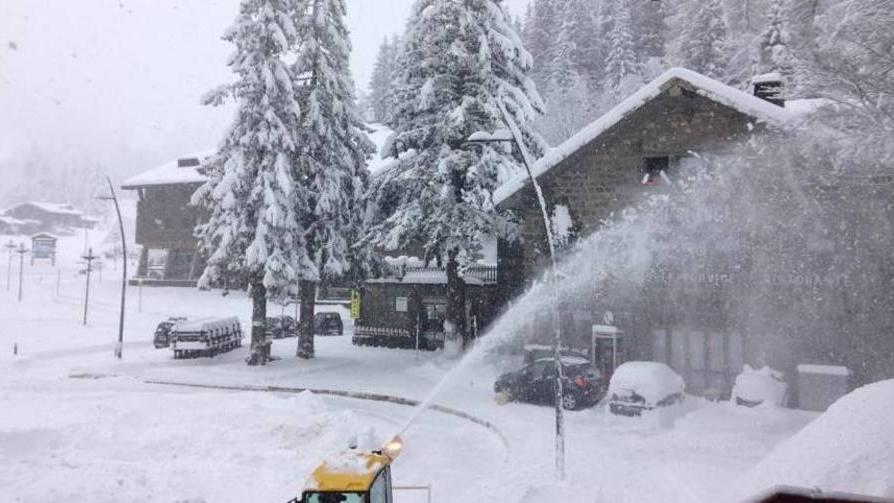 Mezzo metro di neve in montagna