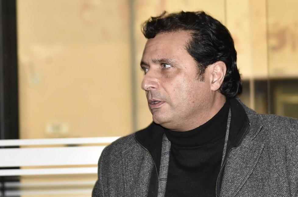 «Una lunga serie di menzogne Schettino come un pugile suonato» 
