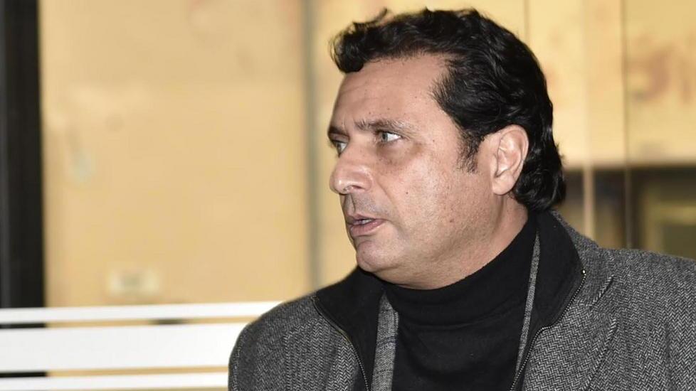 «Una lunga serie di menzogne Schettino come un pugile suonato»