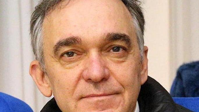 Doppio tweet per incalzare Palazzo Chigi