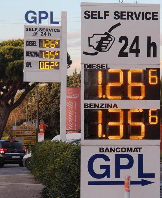 Sorpresa: un litro di verde sotto 1,40 euro 