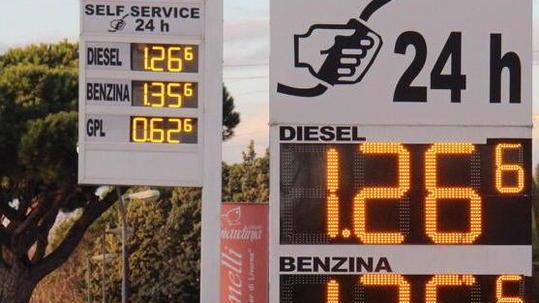 Sorpresa: un litro di verde sotto 1,40 euro