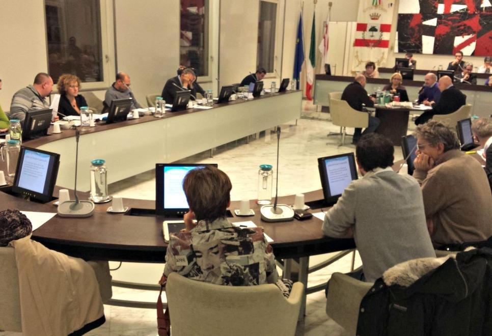 «Meno spese in Comune a Carpi e un fondo per il lavoro» 