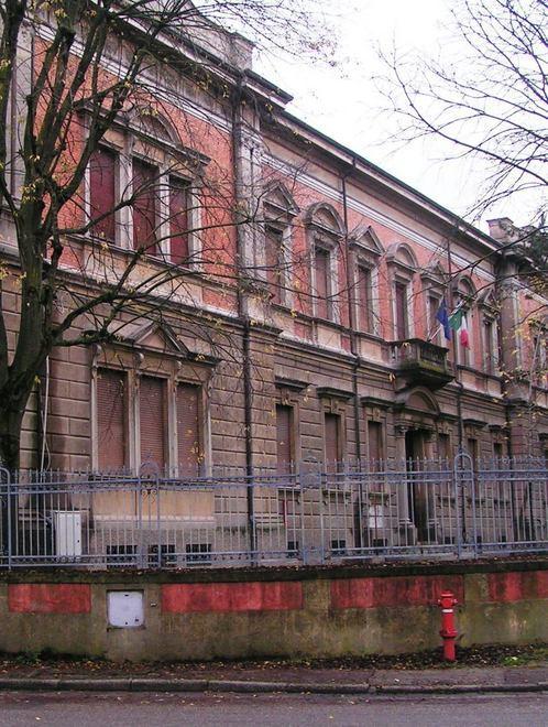 Gazebo in piazza per discutere i problemi di Cento