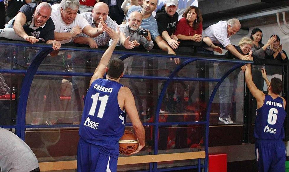 Capitan Ferri, ecco la dura legge dell’ex E la Mobyt se la gode 