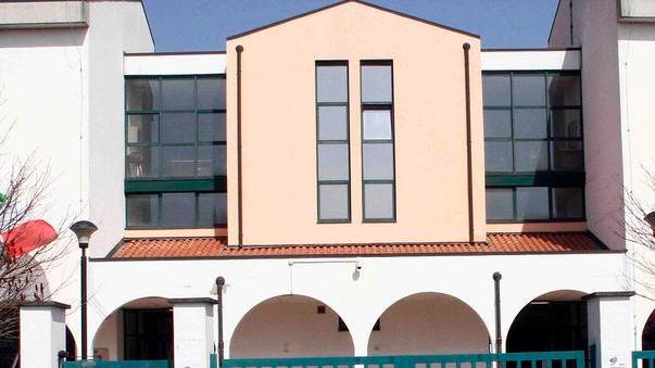 L’appello dei ragazzi dell’Isit: «Freddo, bagni ko e piove dentro»