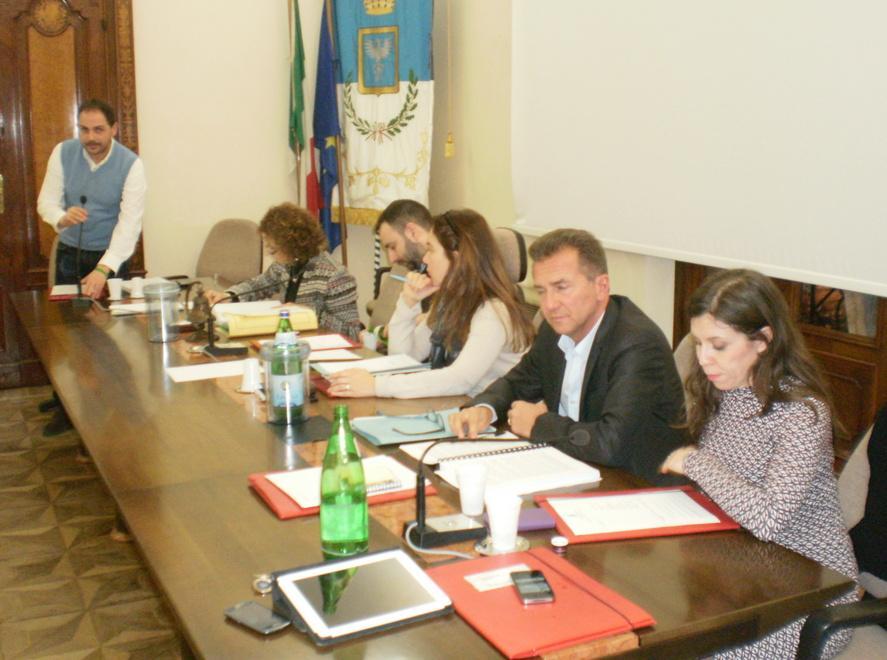 Bilancio, la maggioranza non è compatta 