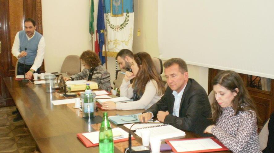 Bilancio, la maggioranza non è compatta