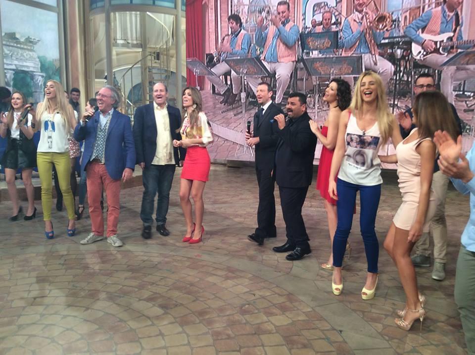 La trasmissione "Mezzogiorno in diretta"
