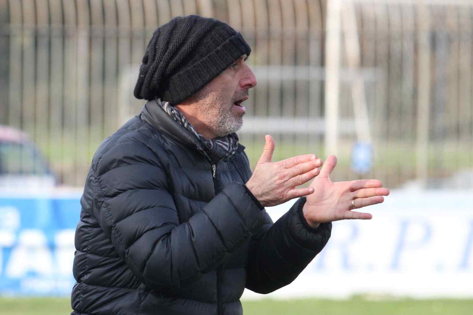 Il tecnico del Prato Vincenzo Esposito