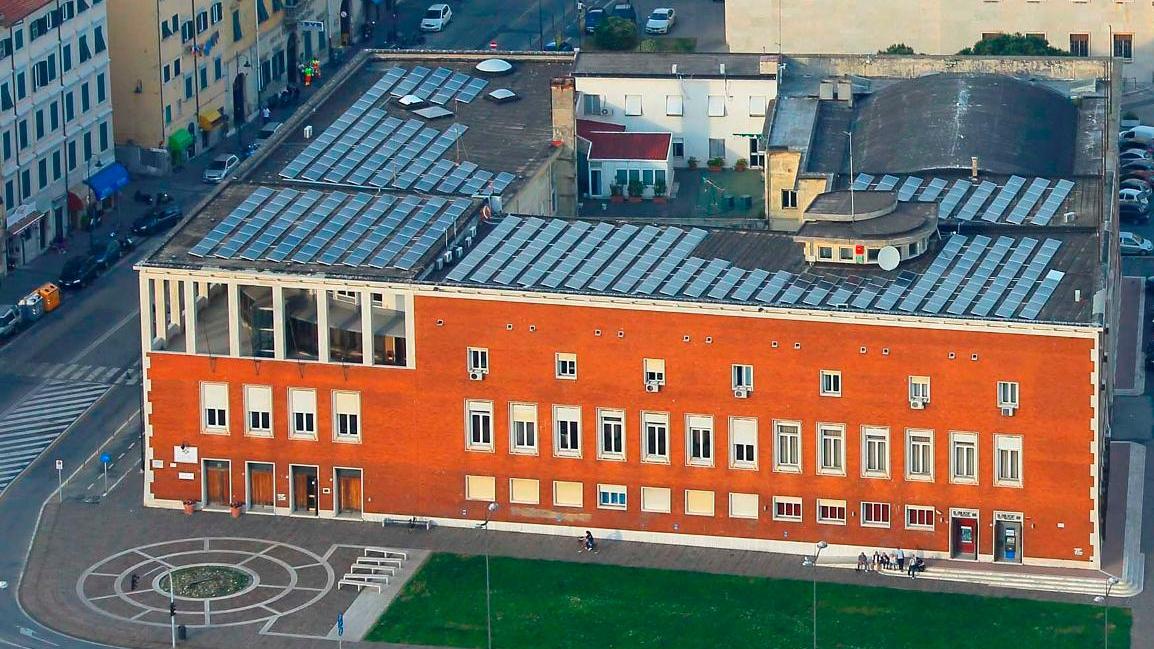 Il quartier generale della Compagnia portuale in una veduta aerea (Muzzi)