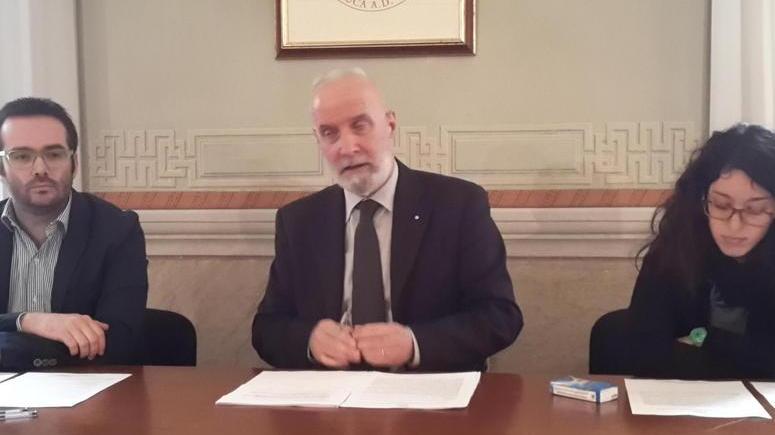 Guardia medica aggredita mentre va a fare una visita