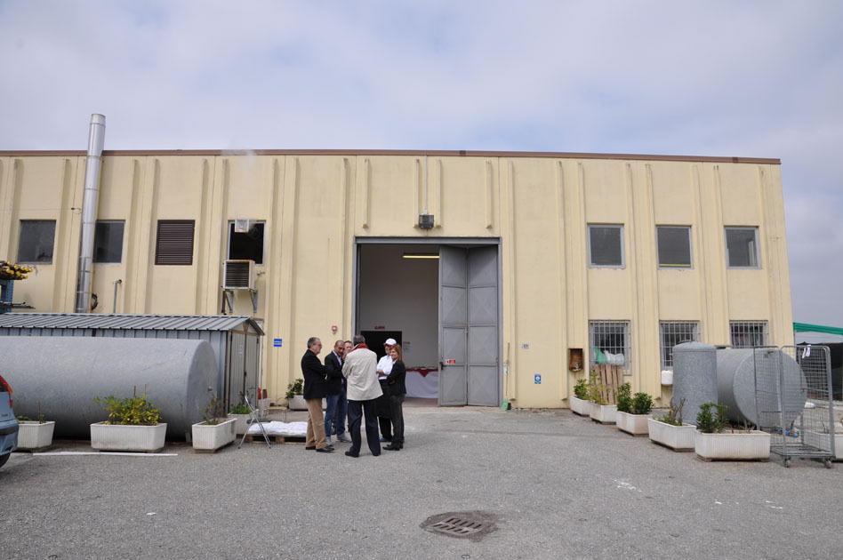 L’ex sede delle lavanderia Dusmann a Poggio Gagliardo dove verrà realizzato il centro cottura di Serenissima Ristorazione