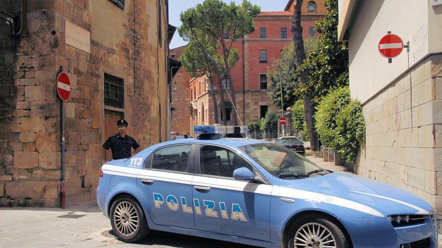 Una commessa: siamo costrette a vivere in mezzo al pericolo