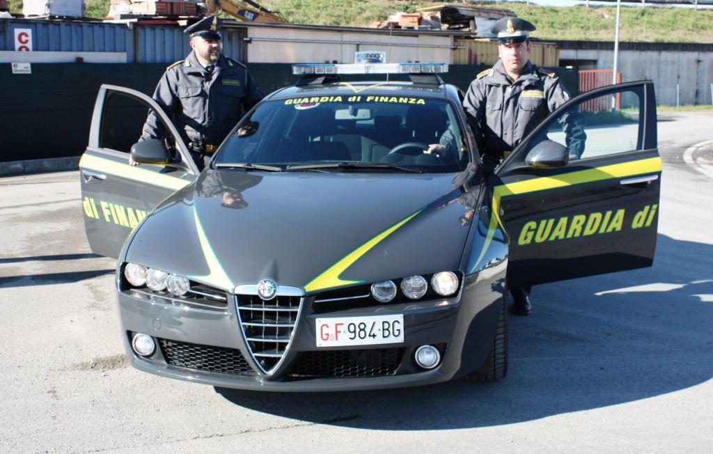 Sequestrate 200 mila borse cinesi con etichetta "Made in Italy"   