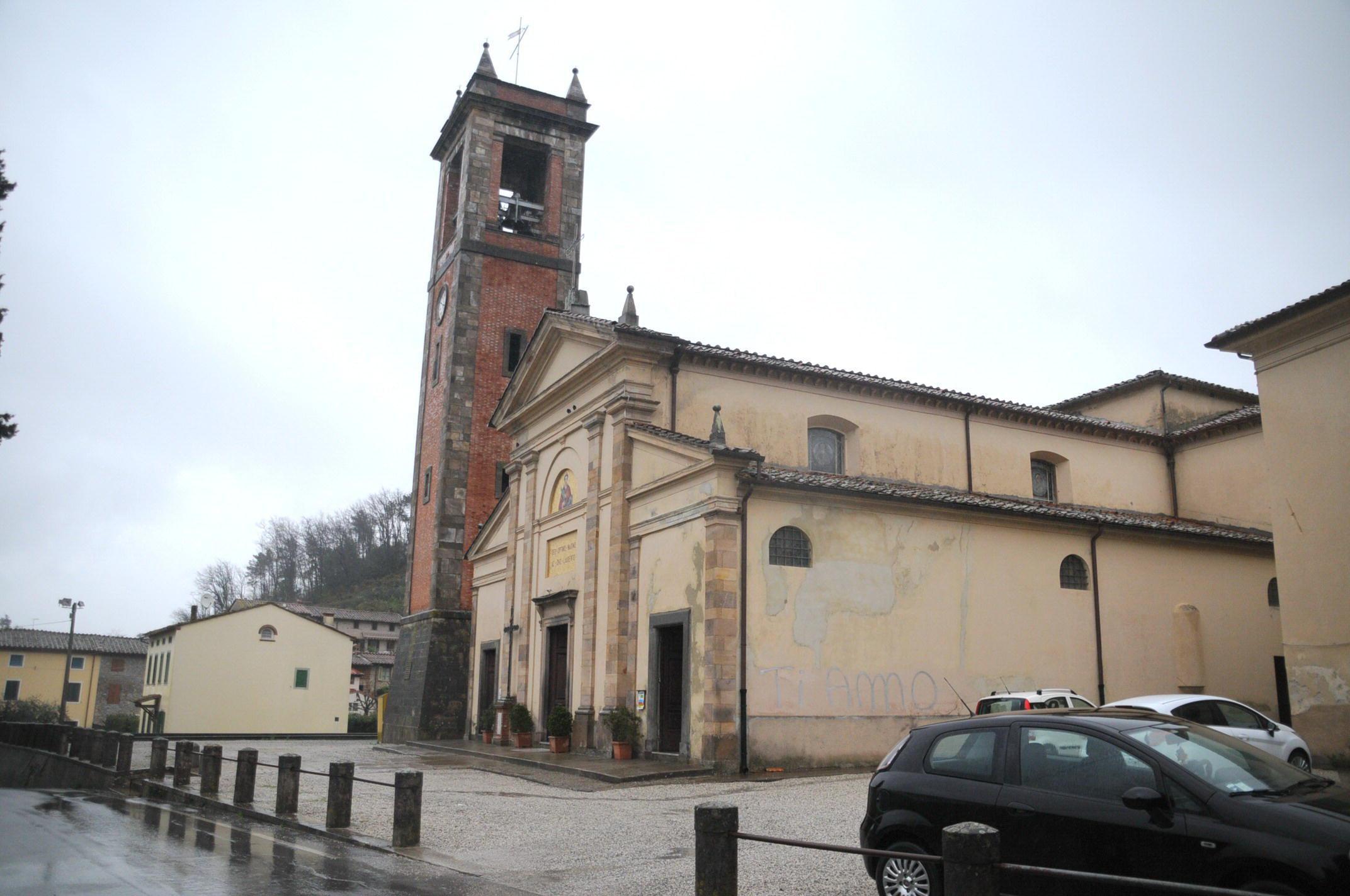 La chiesa di Massa Macinaia